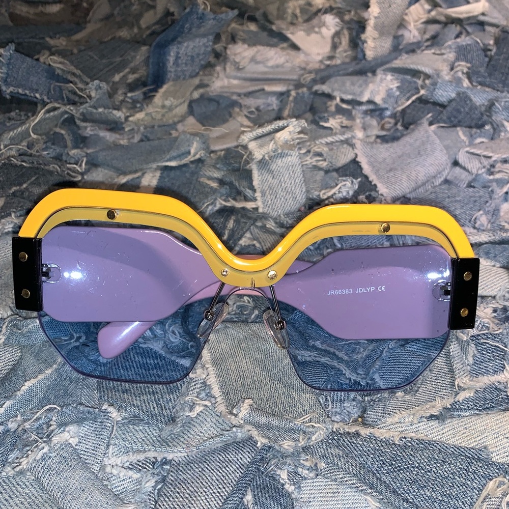 Shades - Picture 1 of 2